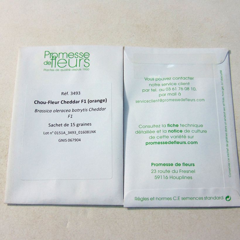 Voorbeeld van een exemplaar van Bloemkool Cheddar F1 (oranje) het zakje met 15 zaden zoals geleverd