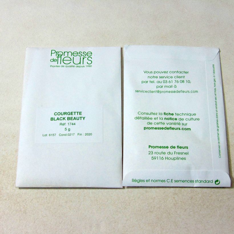 Voorbeeld van een exemplaar van Courgette Black Beauty het zakje met 35 zaden (5g) zoals geleverd