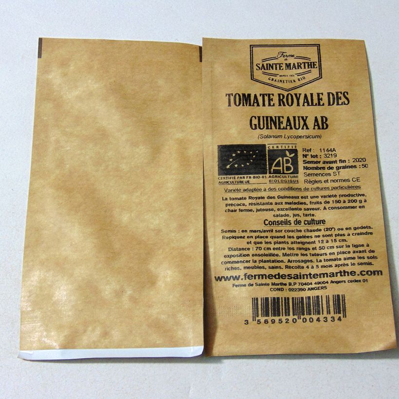 Voorbeeld van een exemplaar van Tomaat Royale des Guineaux BIO - Ferme de Sainte Marthe het zakje met 50 zaden zoals geleverd