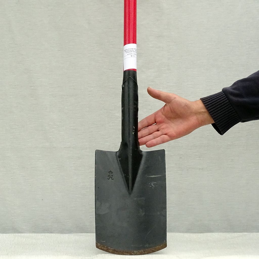 Bêche en acier extra pour travaux lourds - Gamme artisanale Gschwind