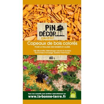 Gekleurde houtsnippers in geel